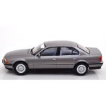1:18 KK Scale BMW E38 7 Series Silver Miniatur Diecast - Gambar 4