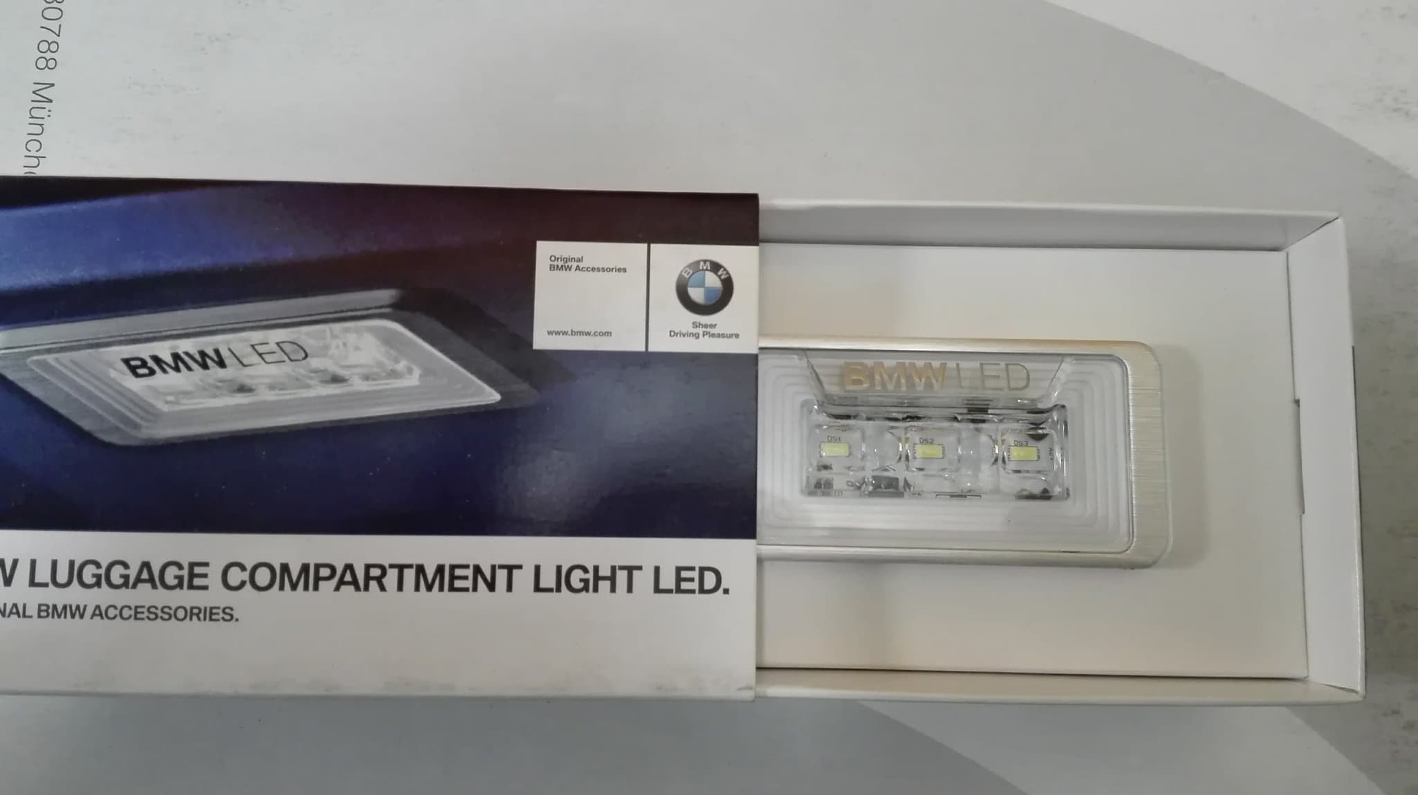 TT-1729857500845016793_A Original BMW E84 F48 X1 F39 X2 G29 X4 Lampu Bagasi Luggage LED Light - Image 1