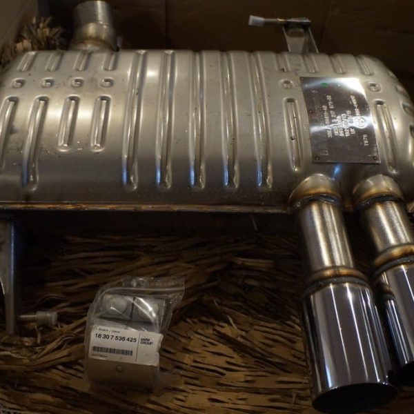 Original BMW Performance Exhaust Muffler Knalpot Seri 3 E90 325i N52N