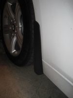 BMW F30 3 Series Sedan Original Mud Flaps / Pelindung Lumpur DEPAN - Gambar 4