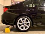 BMW F30 3 Series Sedan Original Mud Flaps / Pelindung Lumpur BELAKANG - Gambar 3