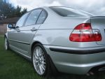 BMW E46 3 Series Sedan Original Mud Flaps / Pelindung Lumpur - Gambar 3