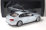 1:18 Original BMW F10 M5 Silver Blue Miniatur Diecast Paragon - Gambar 4