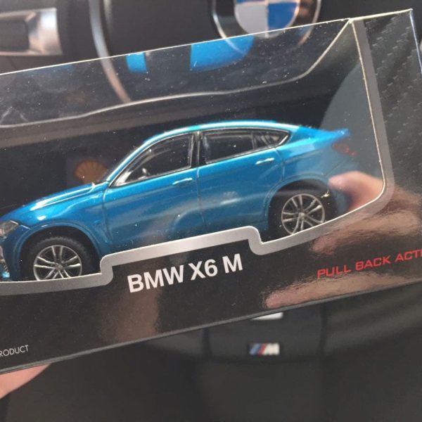 Mainan Mobil Diecast BMW X6M Cabrio Pullback Action Shell Original X6