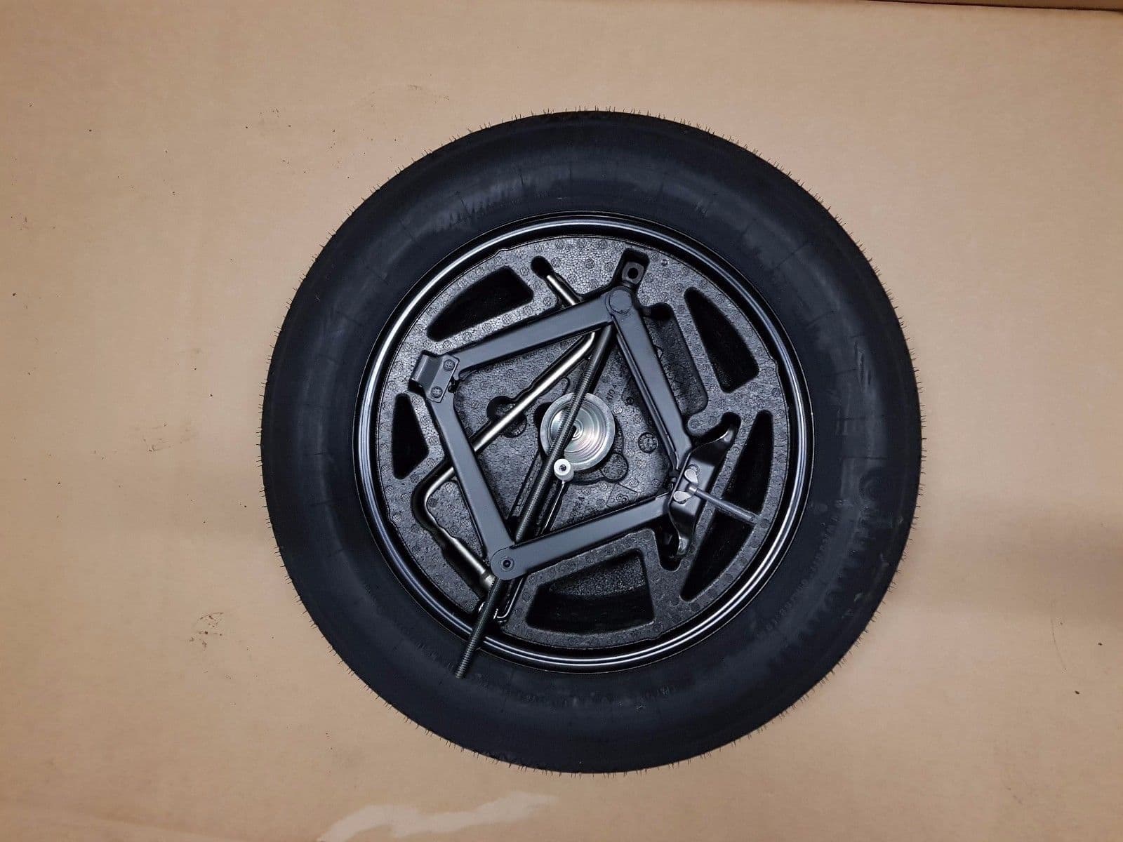 TT-1729809969542891225_A Original BMW Ban Serep Cadangan Space Saver X6 E71 F16 + Dongkrak - Gambar 1