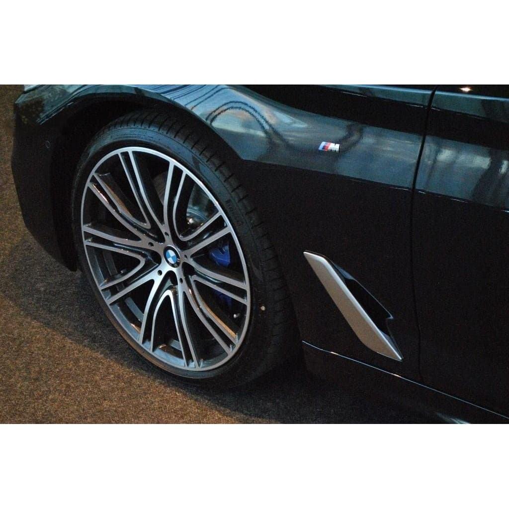 TT-1729812940574000857_A Original BMW G14 G15 G16 M Sport Side Fender Badge Emblem Samping - Gambar 1